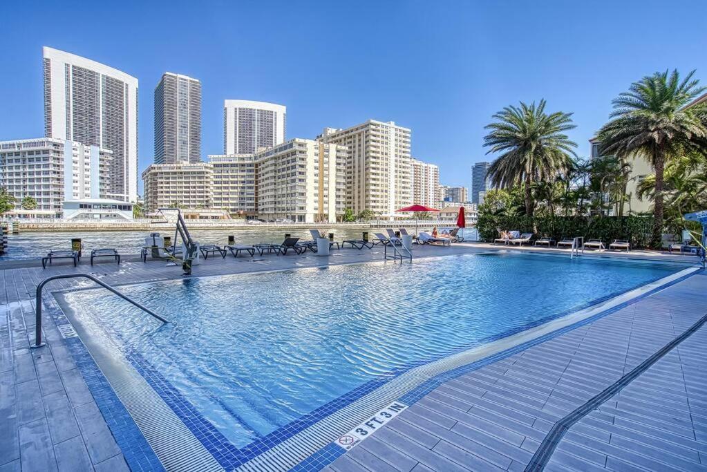 High-Floor Oceanview Apartment 할렌데일비치 외부 사진